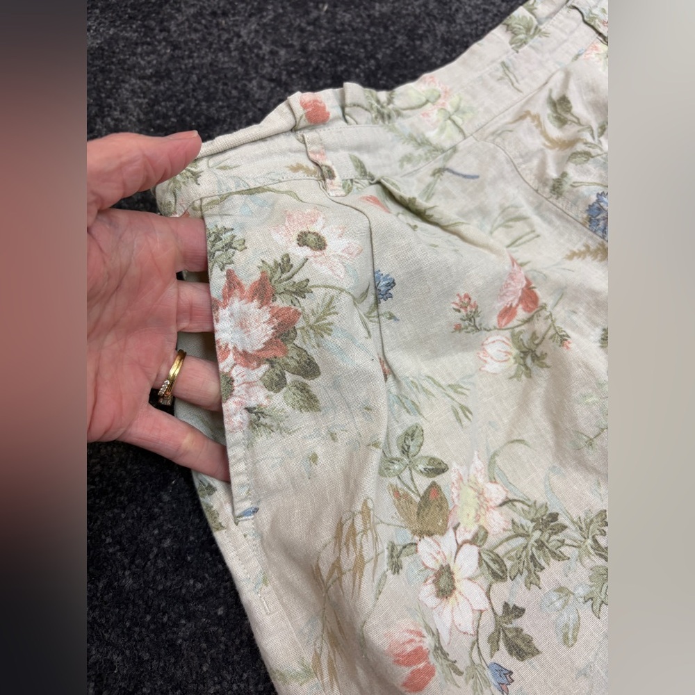 Oasis floral skirt with pockets size Medium - Picture 7 of 8